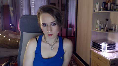 classyinna online show from 10/23/25, 08:24