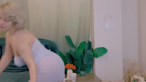 Classy Tinna online show from 02/13/25, 11:17