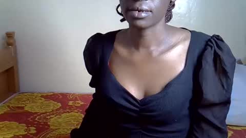 claudia_b online show from 01/11/26, 06:24