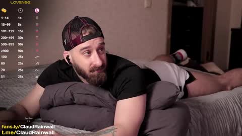 Snapshot of claudrainwall chatting on 02/18/25, 11:52 Claud online show from 02/18/25, 11:52