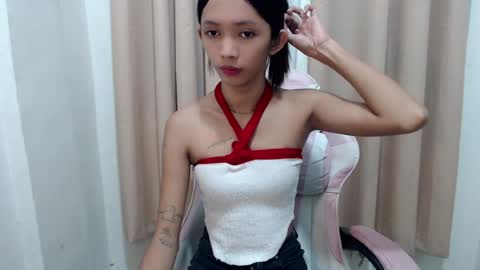 Snapshot of claxy_kimslut chatting on 05/31/26, 11:17 KIM online show from 05/31/26, 11:17