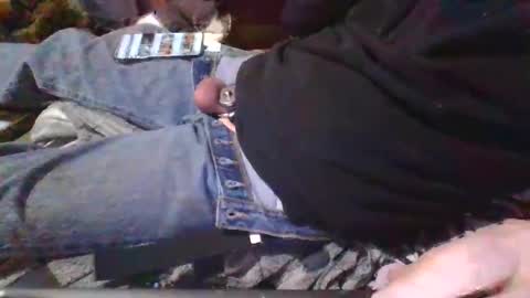 Snapshot of claygilmeriii chatting on 01/09/25, 06:04 Clay online show from 01/09/25, 06:04