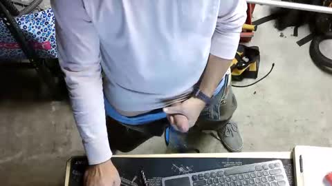 clayyalc2 online show from 11/17/25, 06:14