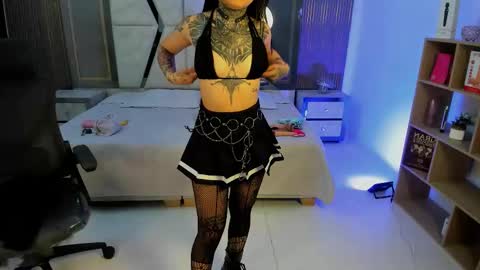 Cleo Adams online show from 10/10/25, 04:22