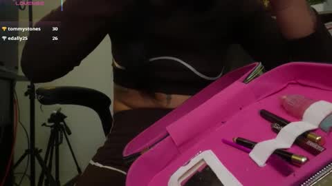 Snapshot of cleeoadams_ chatting on 01/16/26, 05:00 Cleo Adams online show from 01/16/26, 05:00