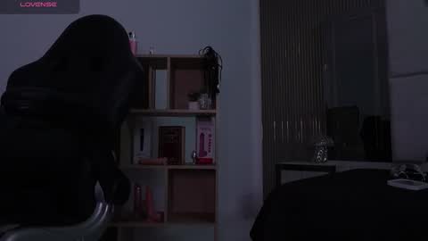 Snapshot of cleeoadams_ chatting on 02/12/26, 05:13 Cleo Adams online show from 02/12/26, 05:13