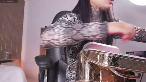 Snapshot of cleeoadams_ chatting on 02/27/26, 05:07 Cleo Adams online show from 02/27/26, 05:07