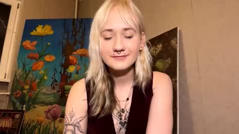 Snapshot of clementinehollner chatting on 10/15/25, 05:46 Jenny online show from 10/15/25, 05:46