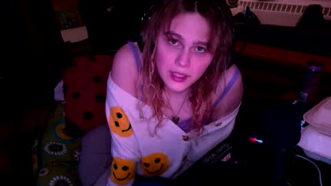 clemie32677 online show from 12/01/25, 02:05