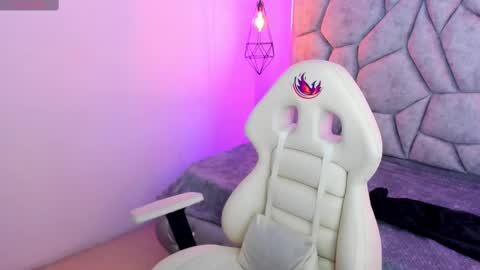 cleoopatraa__ online show from 11/01/25, 07:49