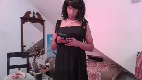 Snapshot of cleopatra71 chatting on 03/29/26, 04:01 Cleopatra online show from 03/29/26, 04:01
