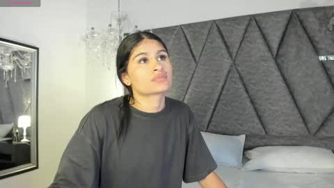 Cleopatra online show from 04/26/26, 08:06