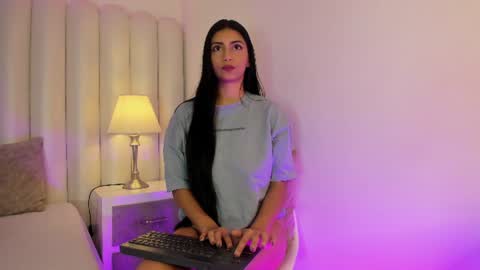 Snapshot of cleosteele_ chatting on 06/11/26, 08:56 CleoSteele online show from 06/11/26, 08:56
