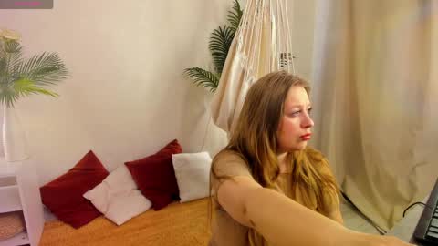 Snapshot of cleoxotie chatting on 05/19/26, 01:44 cleoxotie online show from 05/19/26, 01:44