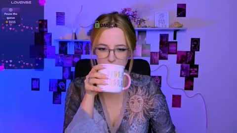 Snapshot of clery_shine chatting on 02/25/26, 09:57 clery_shine online show from 02/25/26, 09:57