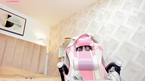 clhoe_johnson_ online show from 07/01/26, 09:00
