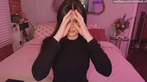 clickbait_ online show from 02/02/26, 04:11