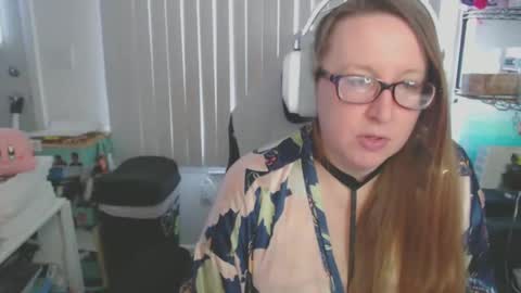 Kate online show from 02/14/25, 03:26