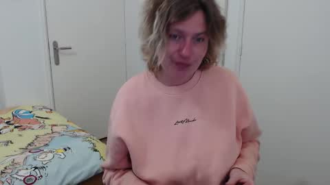 Snapshot of clittytastic chatting on 02/26/26, 08:24 Syl online show from 02/26/26, 08:24