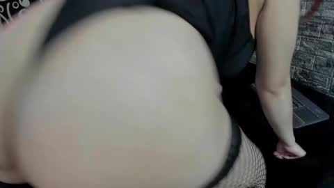 cloe66 online show from 02/11/25, 09:46