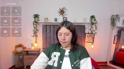 Snapshot of cloe_7 chatting on 07/05/26, 12:23 cloe_7 online show from 07/05/26, 12:23