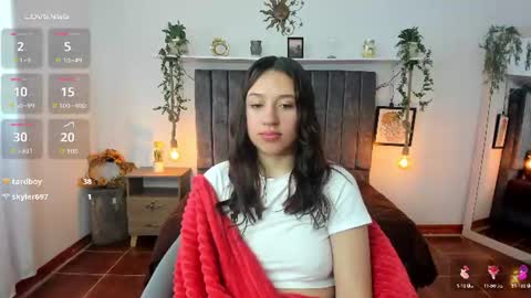 Snapshot of cloe_7 chatting on 07/09/26, 01:26 cloe_7 online show from 07/09/26, 01:26