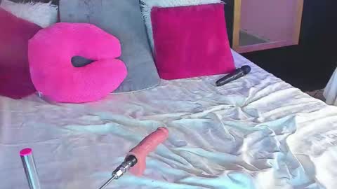 Cloe Bridgee online show from 12/20/25, 03:57