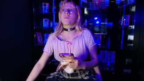  CLOE  online show from 01/09/26, 12:30