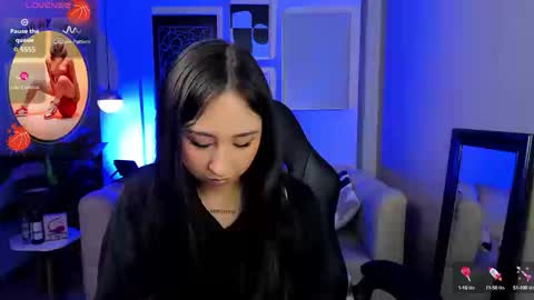 Cloe  online show from 09/11/25, 08:53