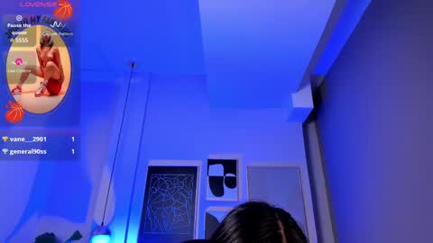 Cloe  online show from 09/15/25, 08:53