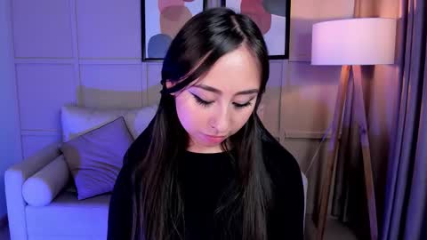 Cloe  online show from 11/13/25, 09:14