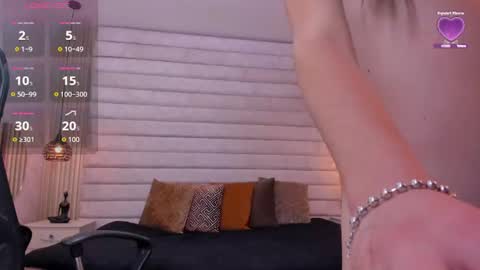 Snapshot of cloe_monroee_ chatting on 07/04/26, 07:53 Cloe online show from 07/04/26, 07:53