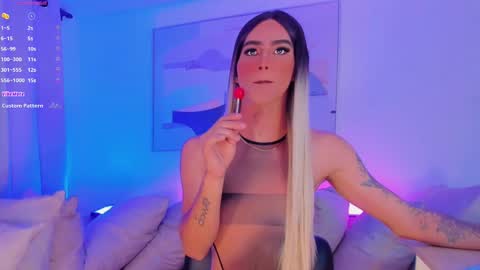 CLOE REMINTON online show from 12/30/24, 07:48