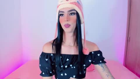 CLOE REMINTON online show from 03/11/25, 05:38