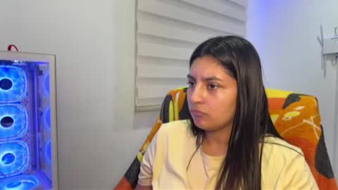 Snapshot of cloe_small08 chatting on 06/30/26, 01:17 cloe small online show from 06/30/26, 01:17