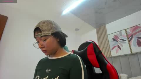 Snapshot of cloe_x_billy chatting on 06/05/26, 02:01 Cloe x Billy online show from 06/05/26, 02:01