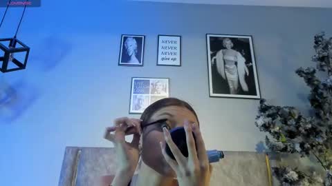 cloedurant online show from 03/25/26, 12:44