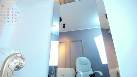 Cloe online show from 12/24/24, 03:16