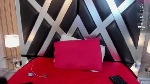 lady cloe person online show from 03/01/26, 03:25