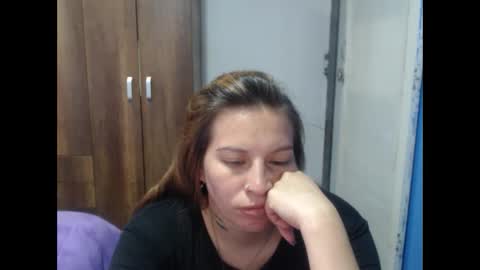 cloepussy online show from 10/27/25, 08:13