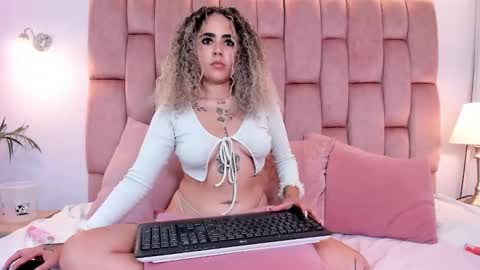 Cloe  online show from 02/26/26, 05:45