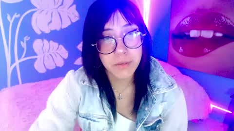 Snapshot of cloud_eli chatting on 06/18/26, 11:14 Elizabeth online show from 06/18/26, 11:14