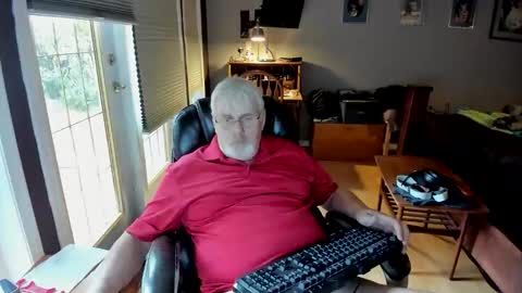 cloudalert62 online show from 10/31/25, 07:48