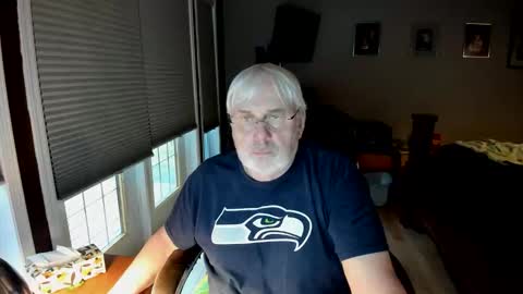 Snapshot of cloudalert62 chatting on 04/08/26, 02:22 cloudalert62 online show from 04/08/26, 02:22
