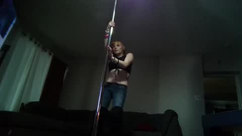 Snapshot of cloudybffs chatting on 11/28/25, 01:25 Me and Her online show from 11/28/25, 01:25