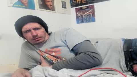 cloudyystarr666 online show from 11/01/25, 08:27