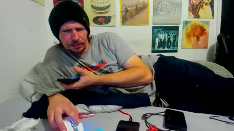 cloudyystarr666 online show from 12/01/25, 06:29