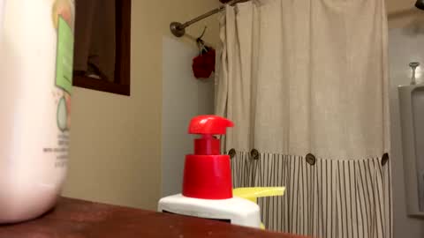 Snapshot of cloverboy1988 chatting on 12/18/24, 11:45 cloverboy1988 online show from 12/18/24, 11:45