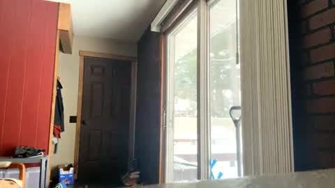 Snapshot of cloverboy1988 chatting on 02/15/25, 02:55 cloverboy1988 online show from 02/15/25, 02:55