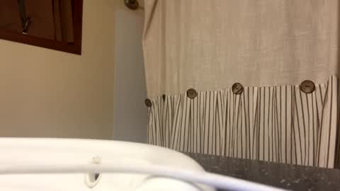 Snapshot of cloverboy1988 chatting on 09/18/25, 11:01 cloverboy1988 online show from 09/18/25, 11:01